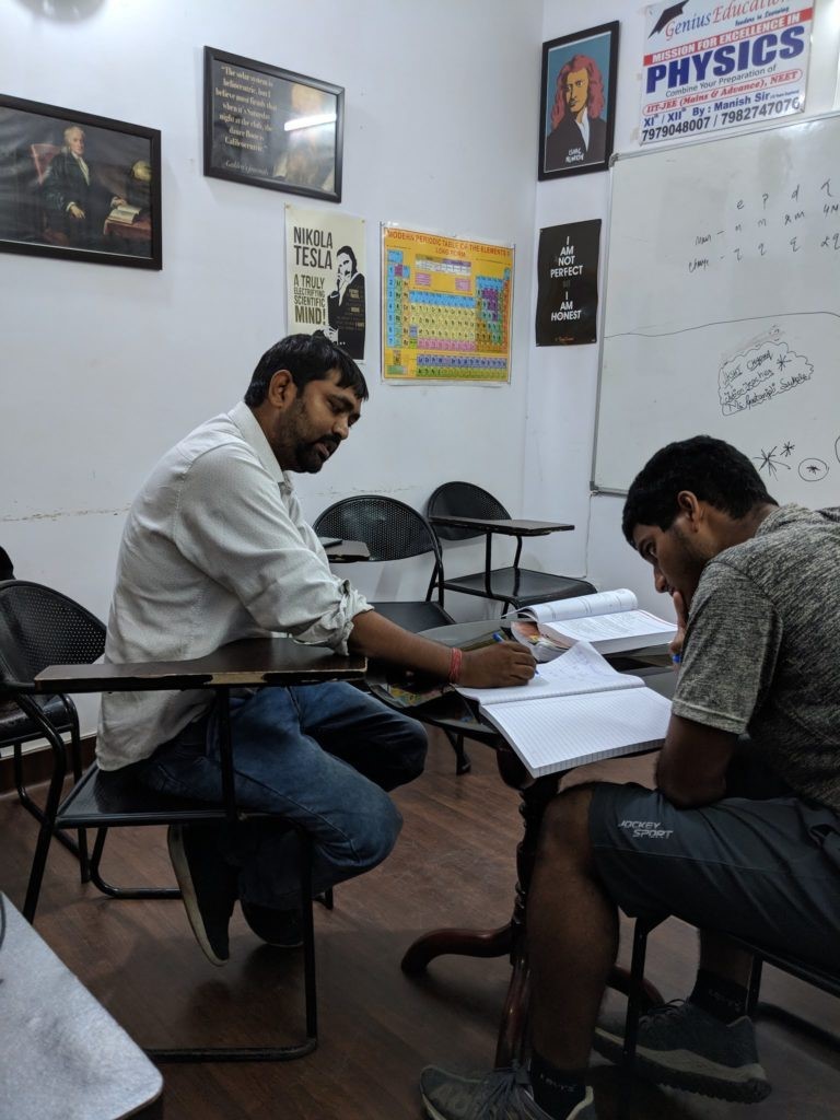 physics home tutor for 12th in Dwarka